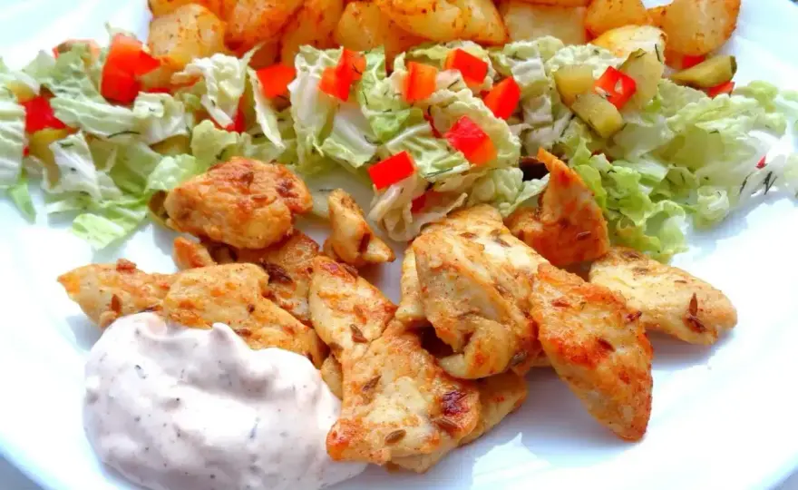 Shoarma z kurczaka - domowy przepis na soczyste mięso